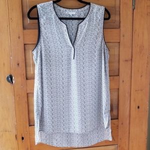 DR2 Black and White Blouse